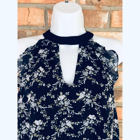 Miss Chievous Women’s Sleeveless Choker Neck Navy Floral Print Rayon Top Small - Picture 5 of 6